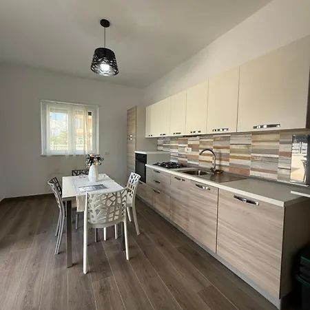 Con Cortile Apartamento